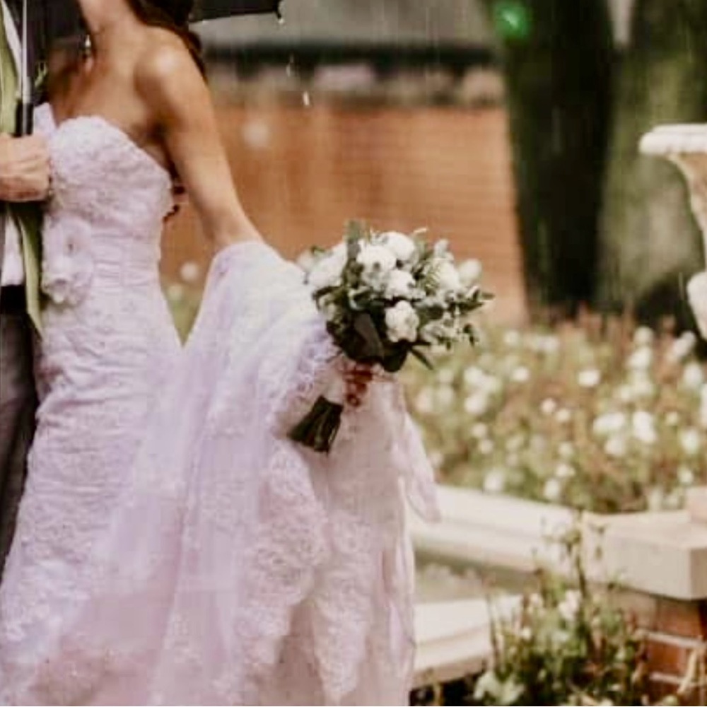 Davinci Chic Strapless Lace Bridal Gown